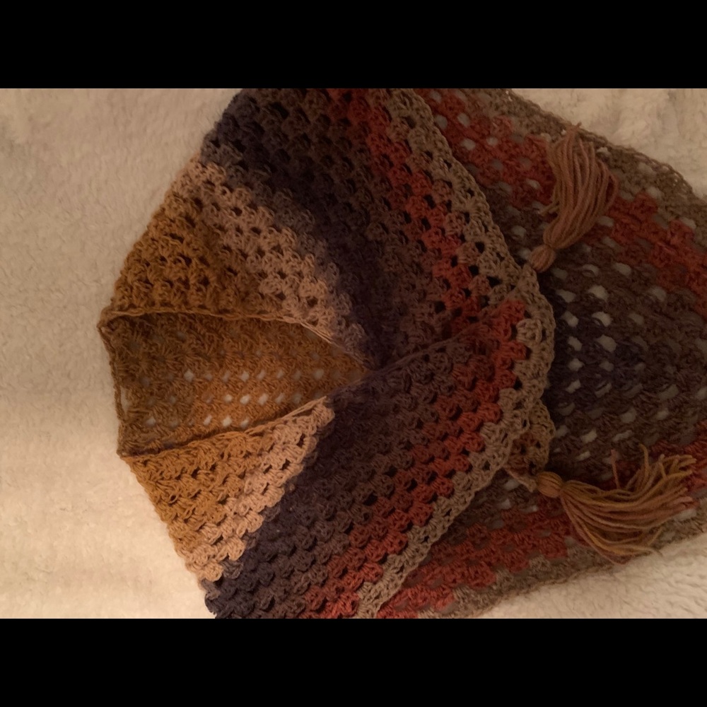 Triangle crochet Scarf